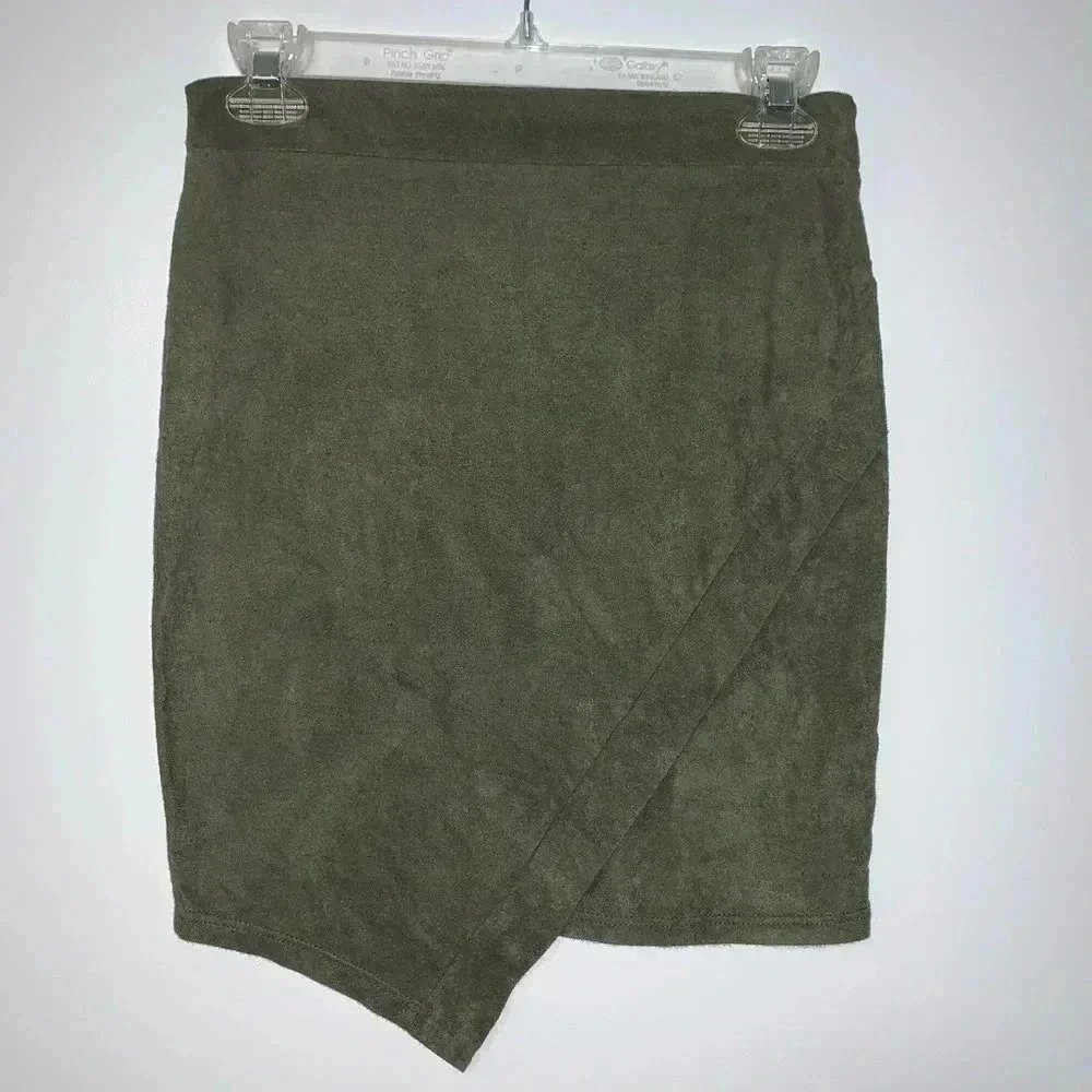 Love Culture Green Asymmetrical Mini Skirt
